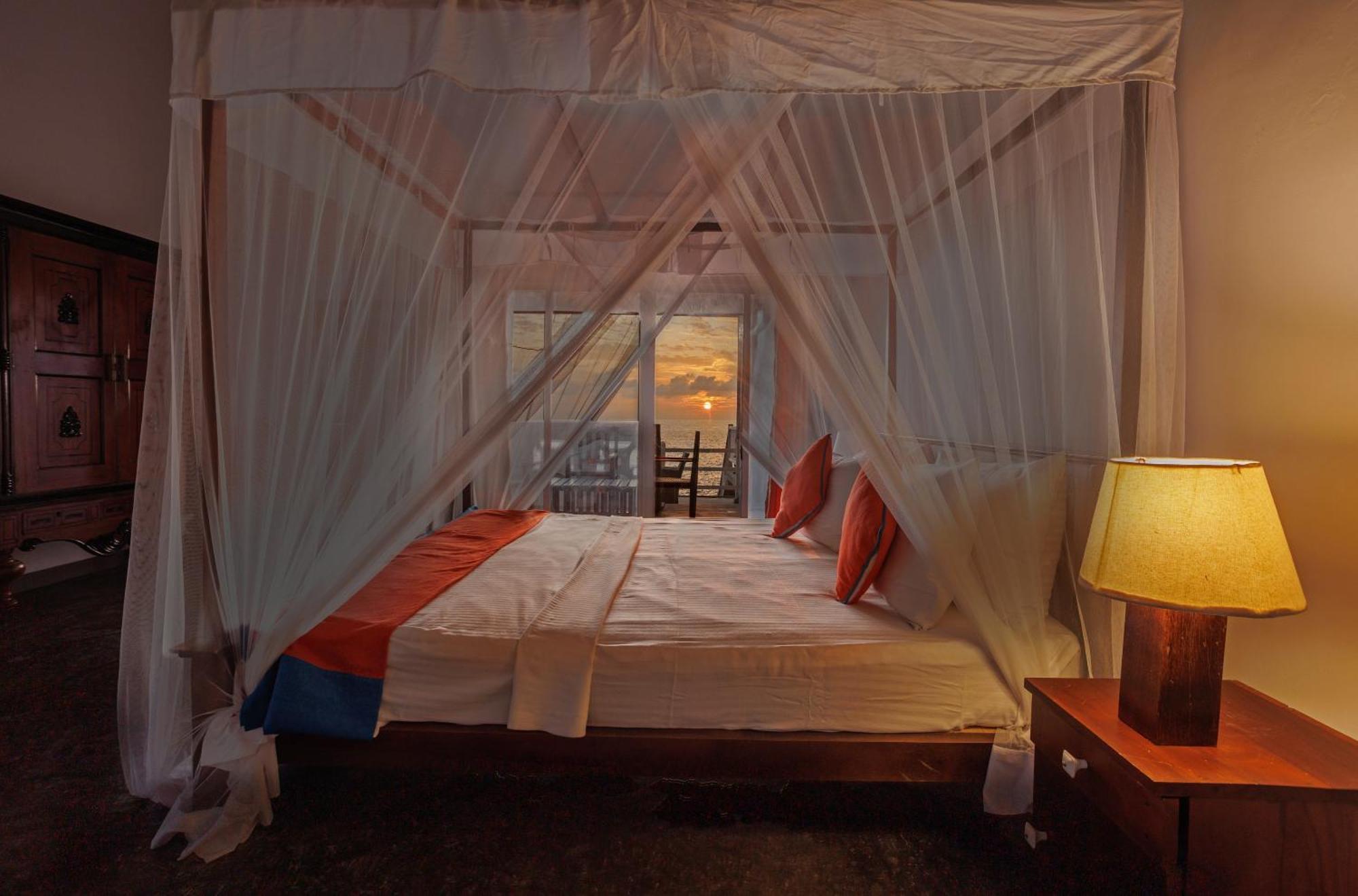Hotel Zeilan Sunset Point Unawatuna Buitenkant foto