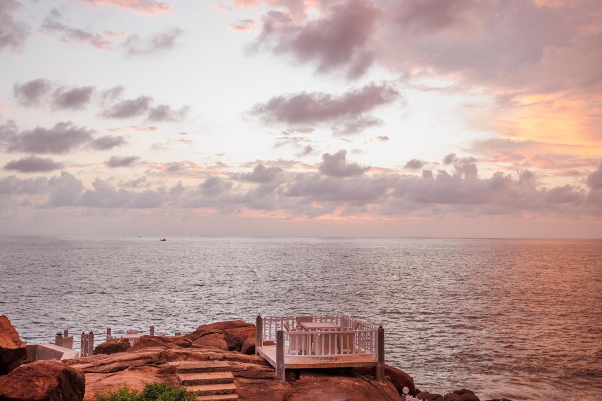 Hotel Zeilan Sunset Point Unawatuna Buitenkant foto
