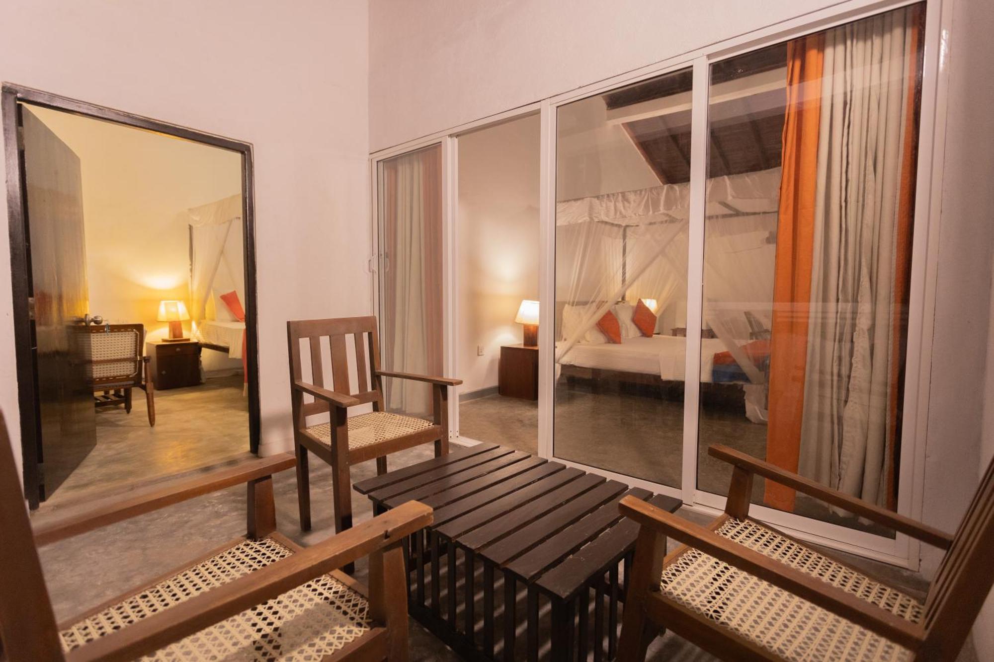 Hotel Zeilan Sunset Point Unawatuna Buitenkant foto