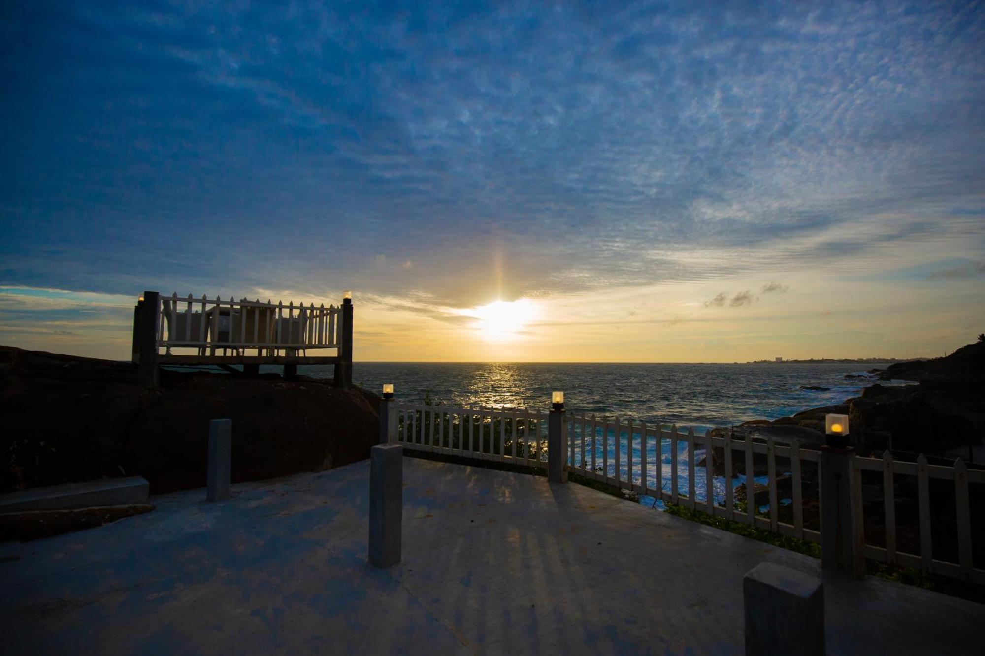 Hotel Zeilan Sunset Point Unawatuna Buitenkant foto